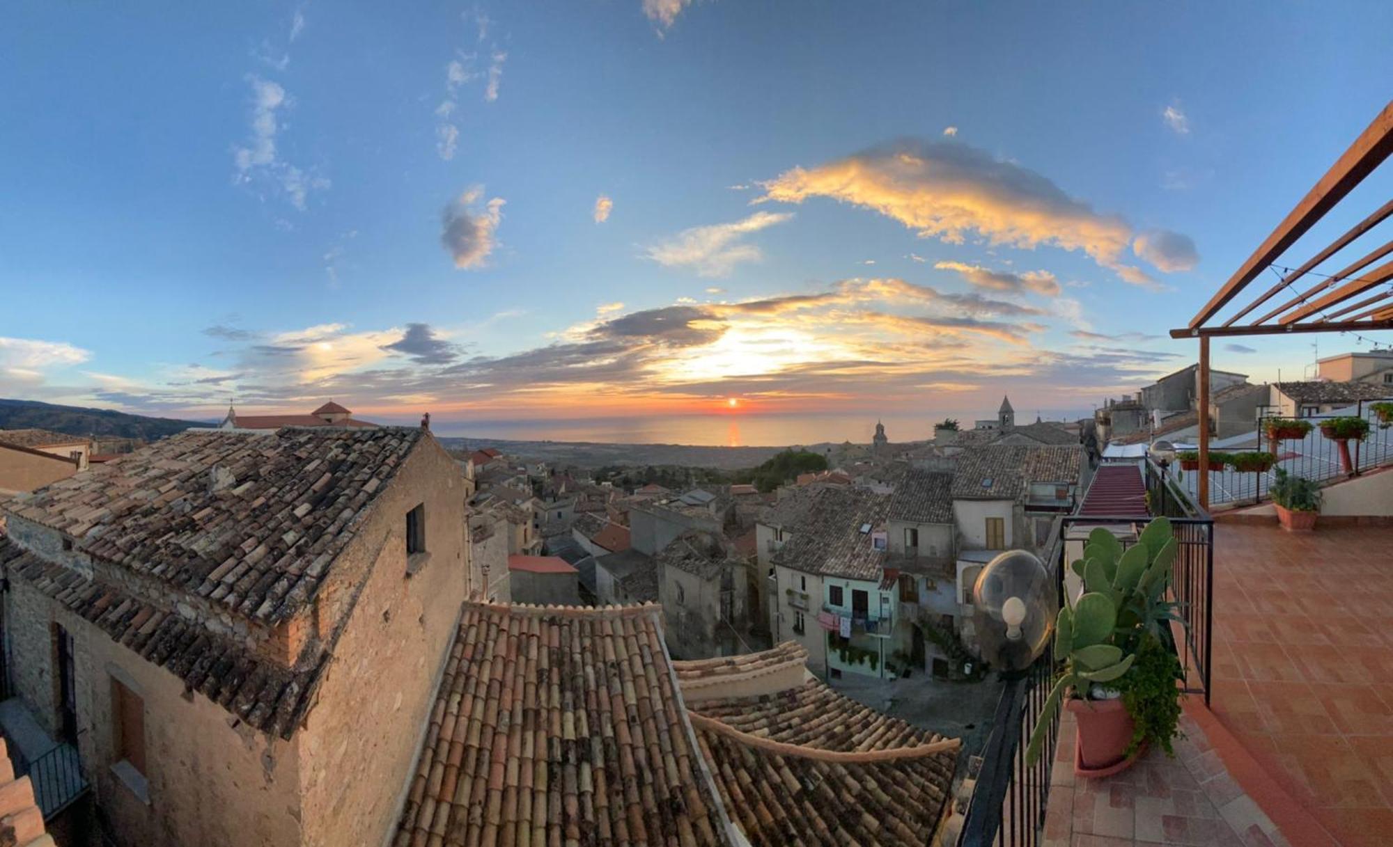 Perla Del Borgo Appartamenti Santa Caterina dello Ionio Extérieur photo