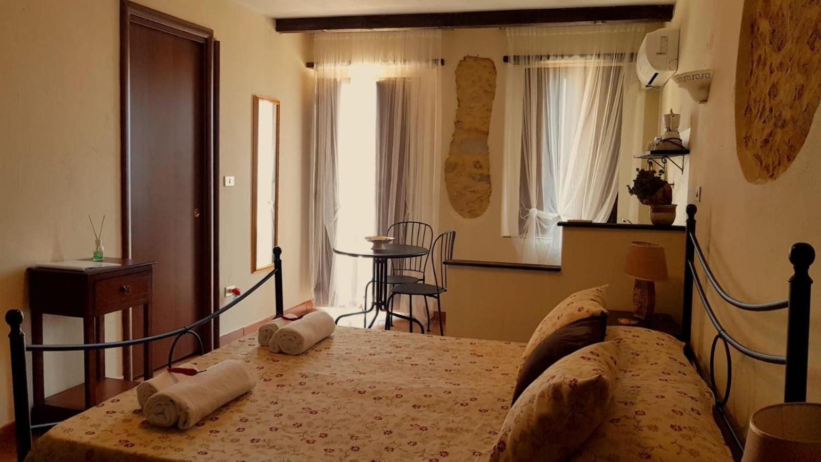 Perla Del Borgo Appartamenti Santa Caterina dello Ionio Extérieur photo